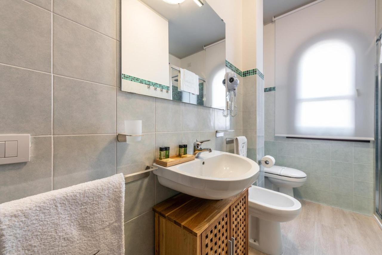 Casa Vacanze Raggio Di Luna 빌라시미우스 외부 사진
